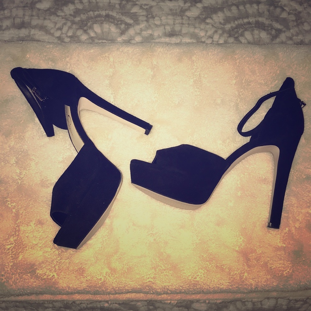 Jessica Simpson Black Suede High Heels - Size 8